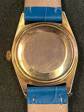 Load image into Gallery viewer, Rolex 18 ct Rare datejust Beautiful Blue
