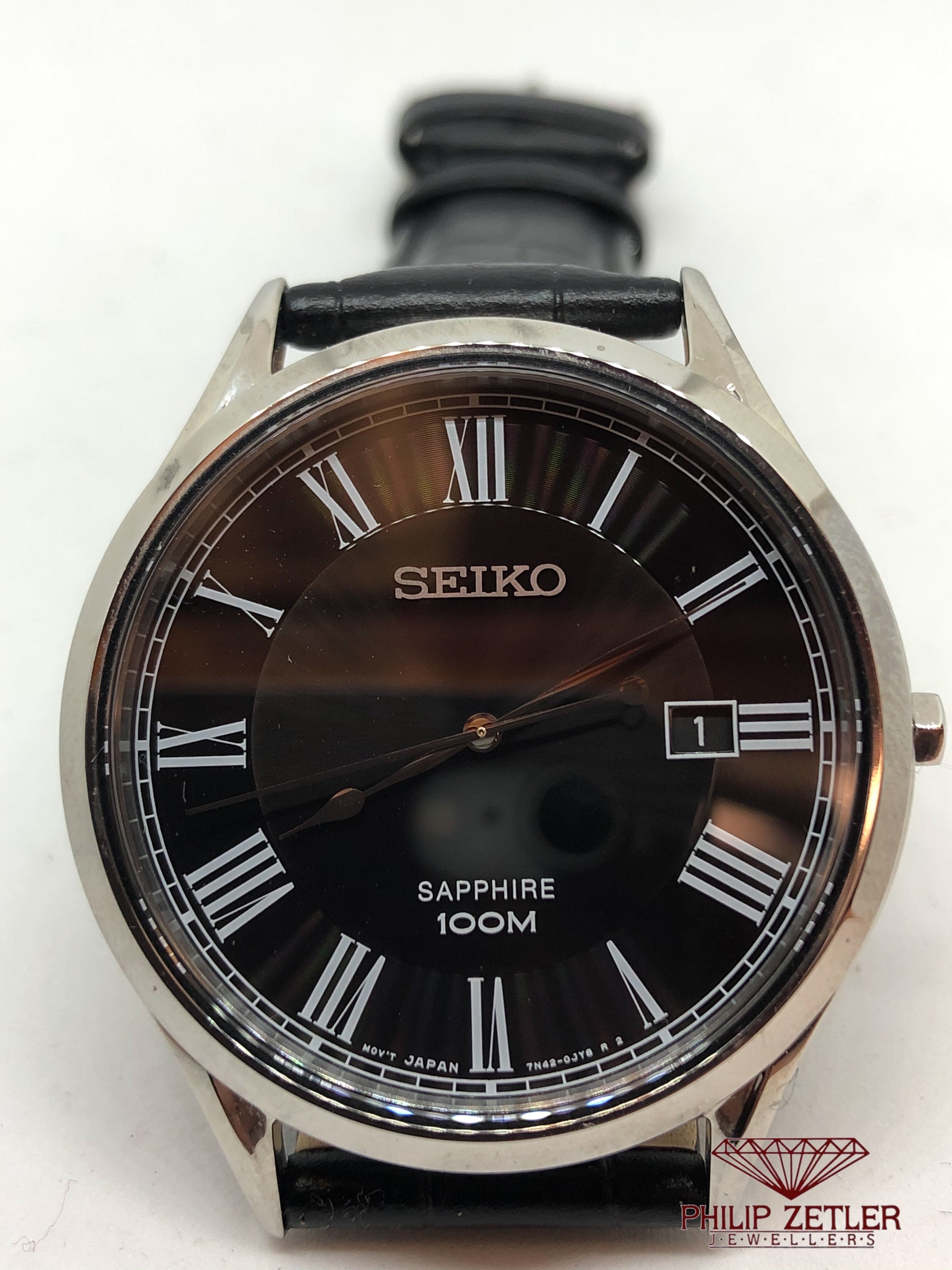 Seiko mens 2024 watch roman numerals